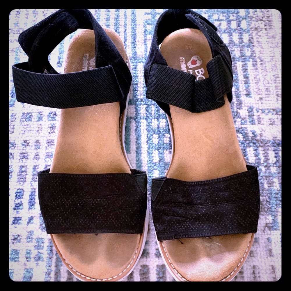 Black summer sandals